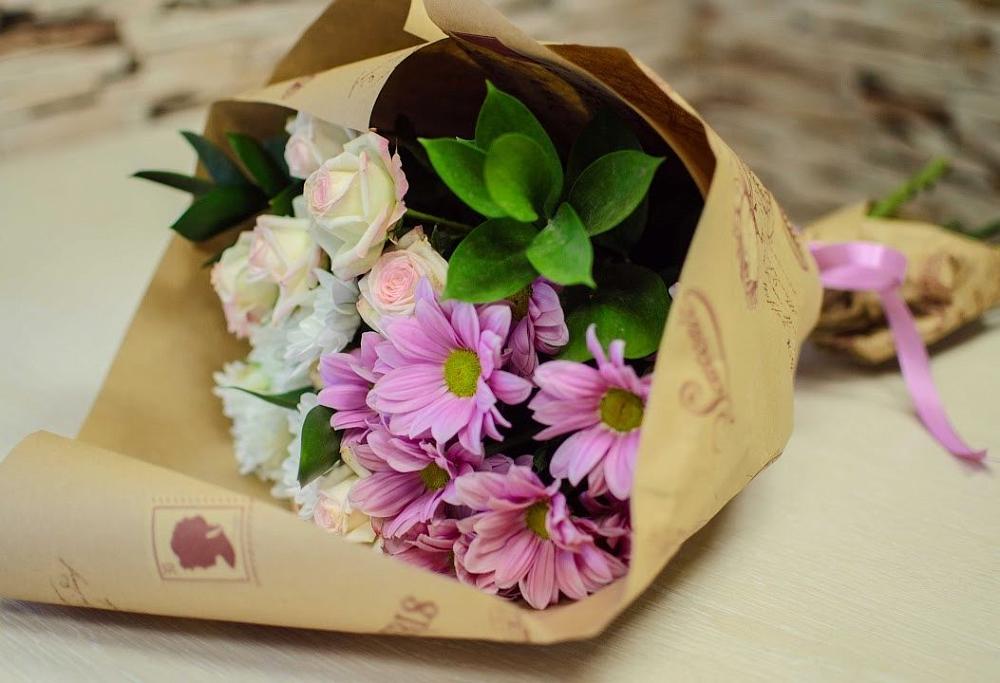 Букет цветов из: Розы и Хризантемы в Онгудай