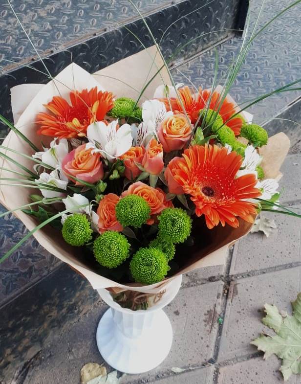 Букет цветов из: Герберы, Хризантемы, Альстромерии и Розы в Онгудай