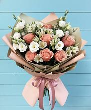 Букет цветов из:  Розы, Альстромерии и Лизиантусы в Онгудай