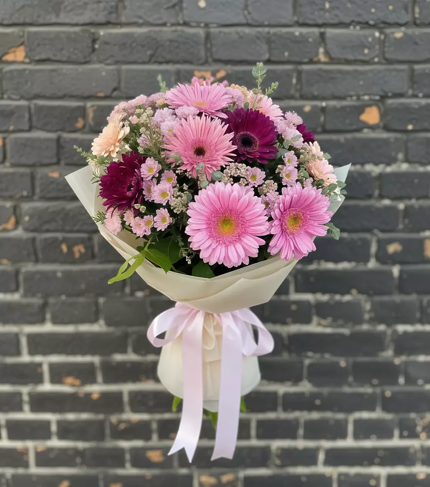 Букет цветов из: Герберы и Хризантемы в Онгудай