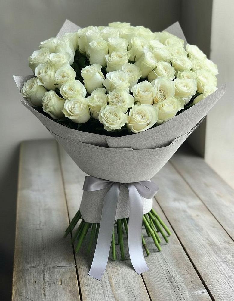 Букет 35 Белых роз в Онгудай
