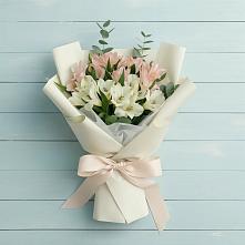 Букет цветов из:  Альстромерии #REPLACE_PRED# Онгудай