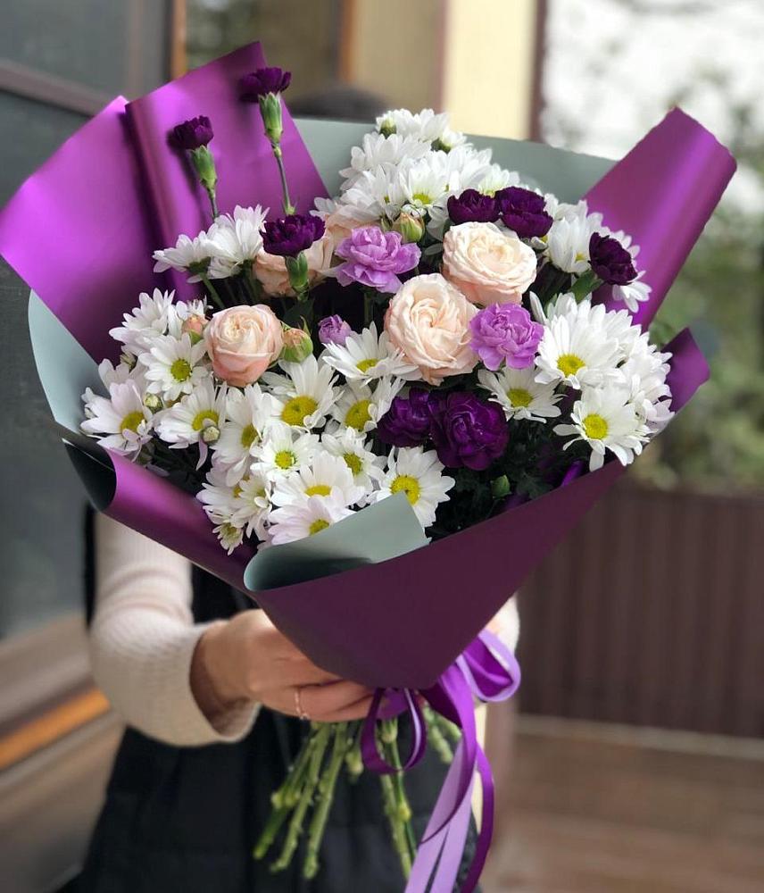 Букет цветов из: Хризантемы, Гвоздики и Розы в Онгудай