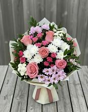 Букет цветов из:  Альстромерии, Гвоздики, Розы и Хризантемы в Онгудай