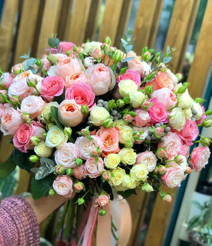 Букет цветов из: Розы в Онгудай