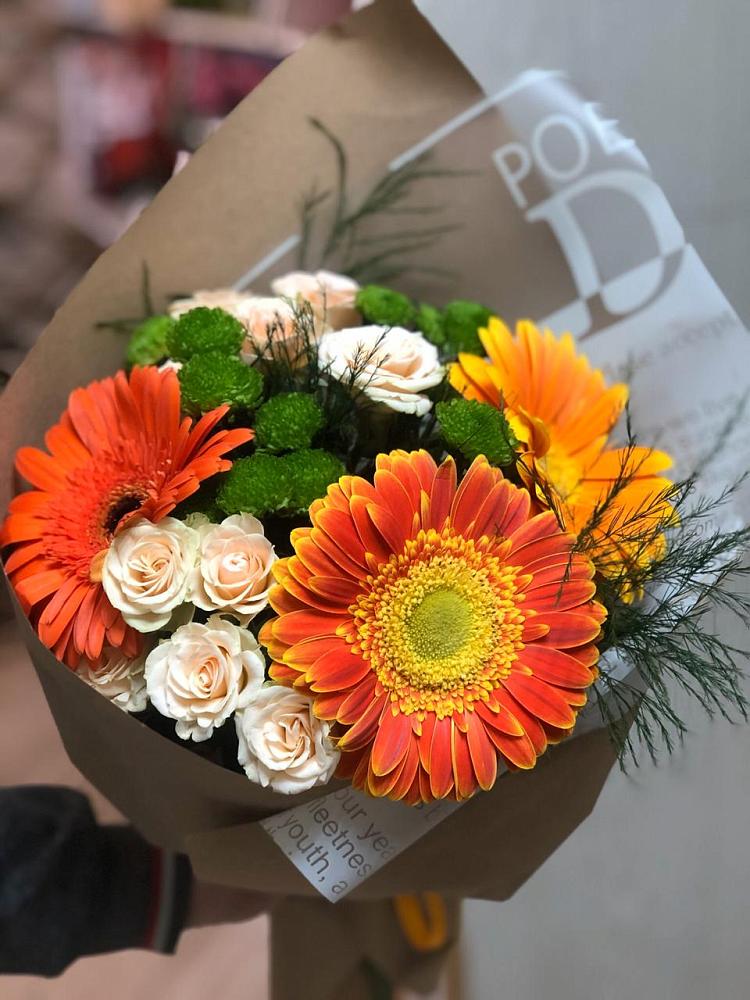 Букет цветов из: Герберы, Хризантемы и Розы в Онгудай