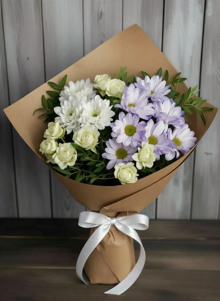 Букет цветов из: Хризантемы и Розы в Онгудай