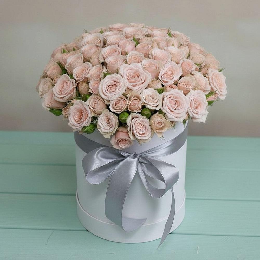 Цветочная композиция из Розы в шляпной коробке в Онгудай